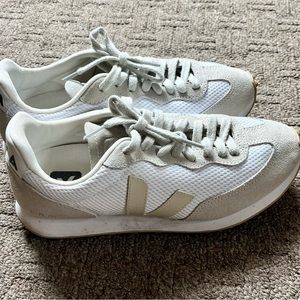 RIO BRANCO ALVEOMESH WHITE PIERRE NATURAL- barely worn